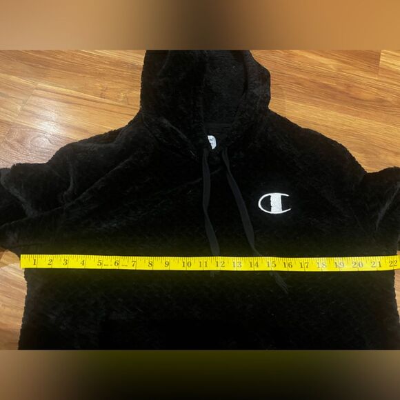Champion Faux Fur Cozy Comfy Hoodie Size Medium Black - Picture 4 of 8